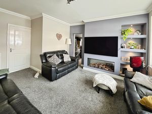 Lounge- click for photo gallery